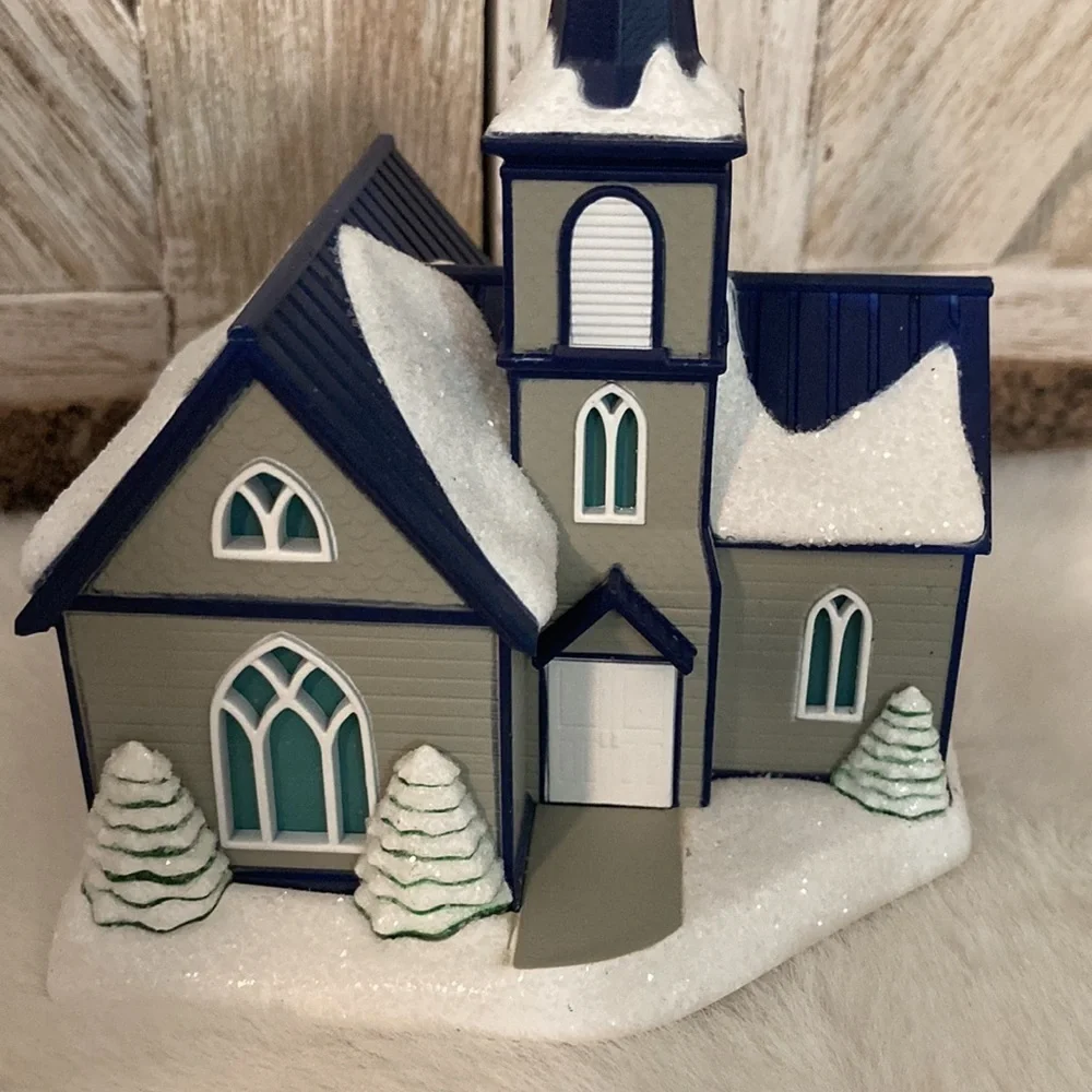 Hallmark Keepsake 2019 All Are Welcome Ornament